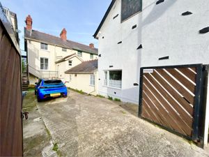 Photo 30- click for photo gallery